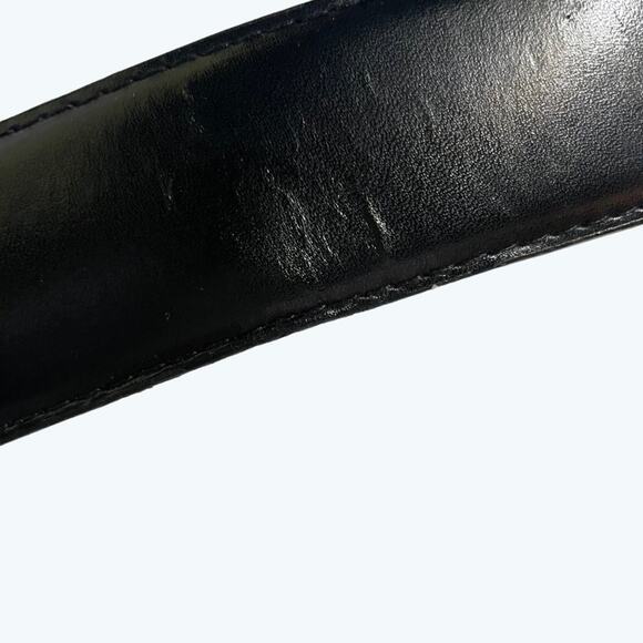 Runway Inspired · Size Small · Faux Leather Belt · Embroidered Floral Buckle - Picture 10 of 11